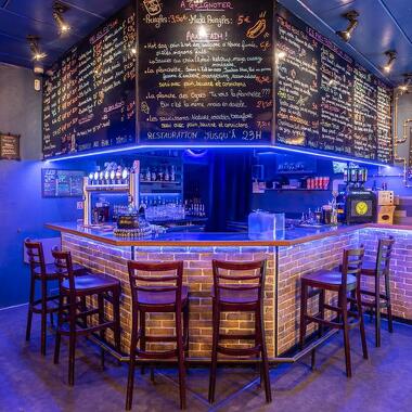 The Lake Pub