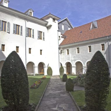 Cloître de l'ancien second monastère de la Visitation d'Annecy