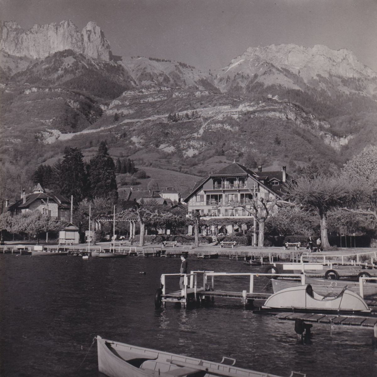 Le Cottage depuis la baie de Talloires