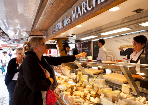 Marché en vieille ville d'Annecy